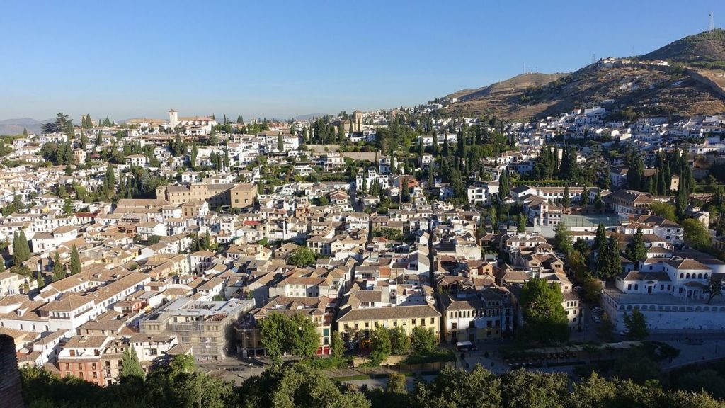 Lugares para visitar en Granada estas vacaciones