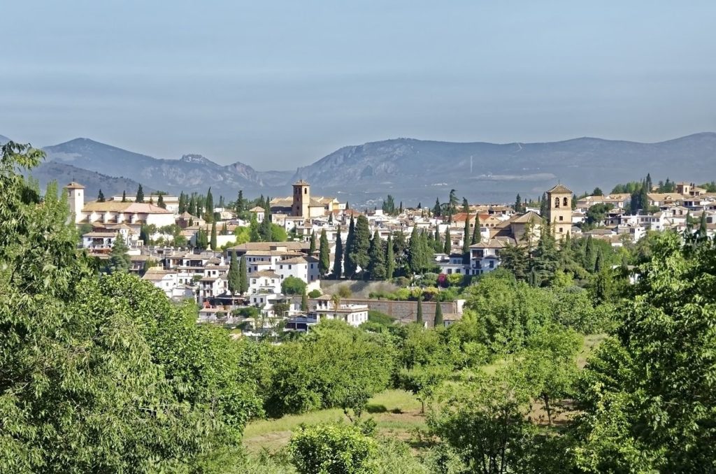 Lugares para visitar en Granada estas vacaciones